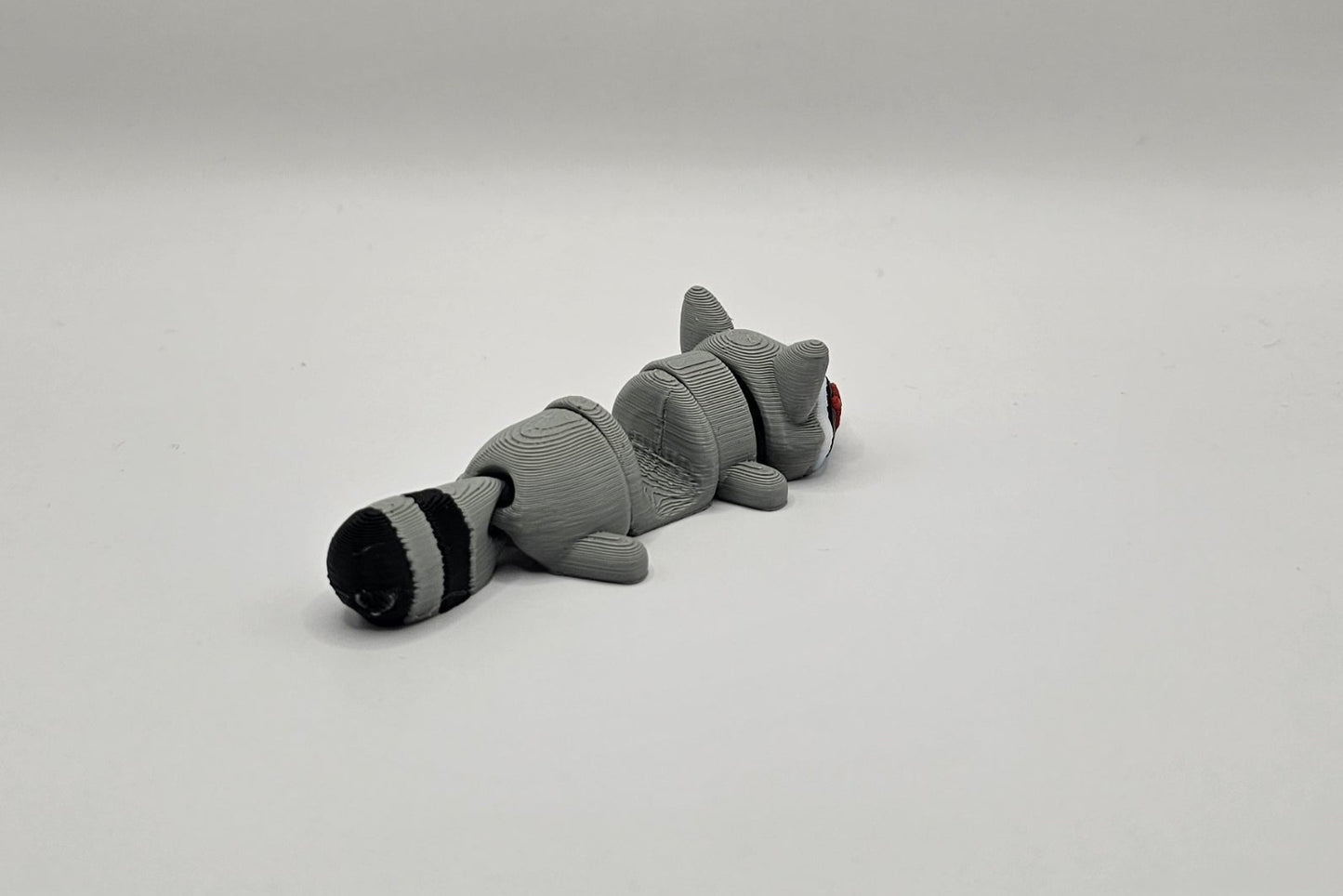 🦝 Porte-Clés Raton Laveur Malchanceux – Drôle & Expressif 🍀