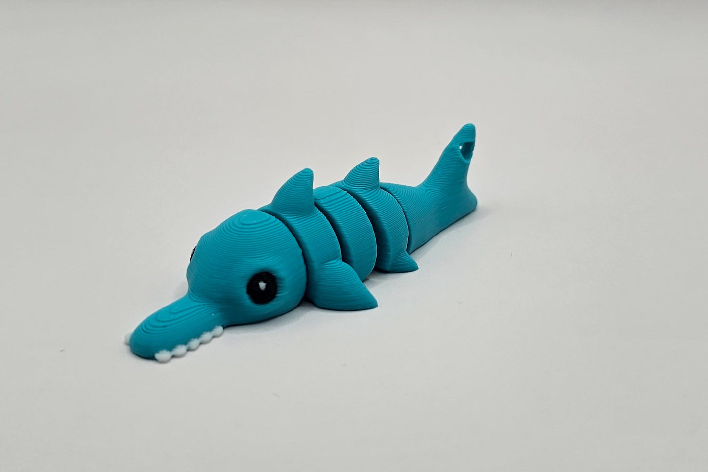 🦈 Porte-Clés Requin Scie – Puissant & Unique 🌊