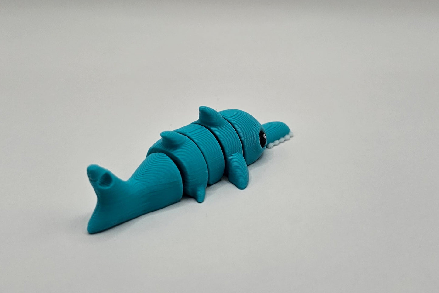 🦈 Porte-Clés Requin Scie – Puissant & Unique 🌊